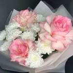 Розовые розы